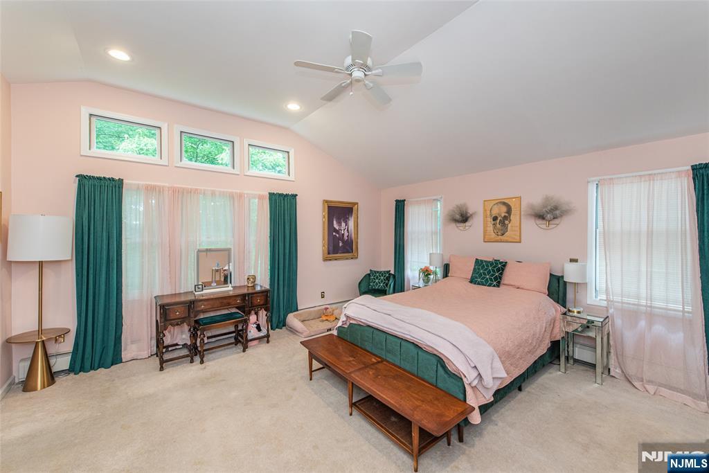 101 Rolling Ridge Road West Milford, NJ 07480 - Photo 18 of 33