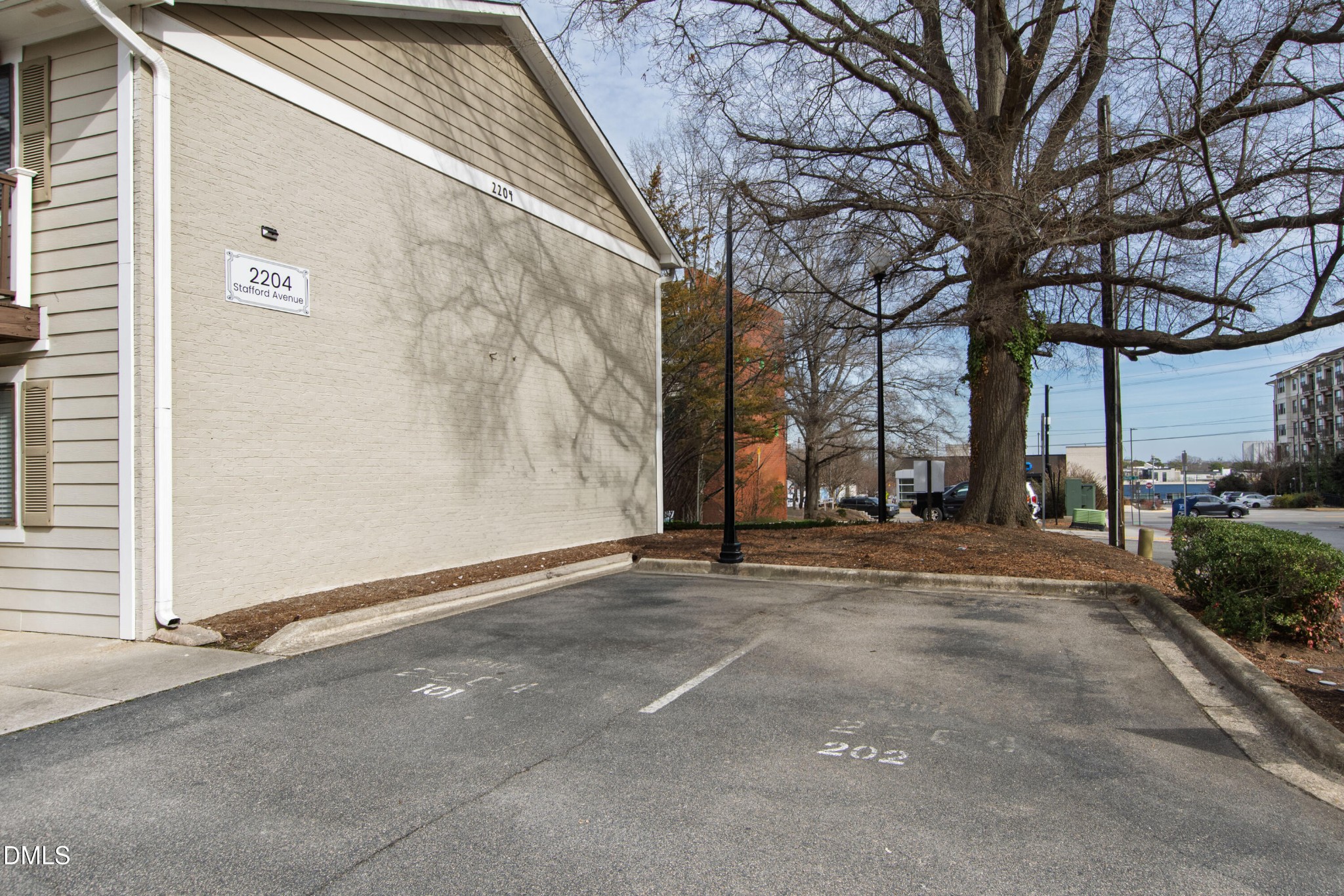 2204 Stafford Avenue, Unit 202 Raleigh, NC 27607 - Photo 27 of 32 Gallery Image 27