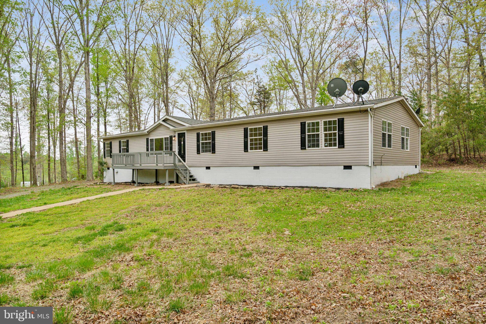 14704 Jones Powell Road Spotsylvania, VA 22551 - Photo 2 of 35 Gallery Image 2