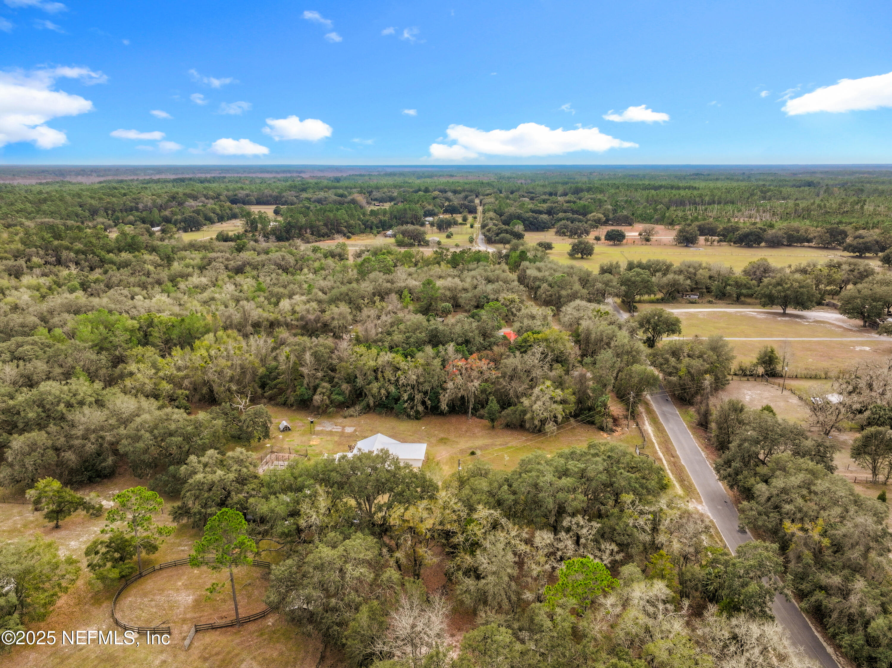 22695 Northeast 130th Court Road Fort McCoy, FL 32134 - Photo 20 of 22 a view of a city