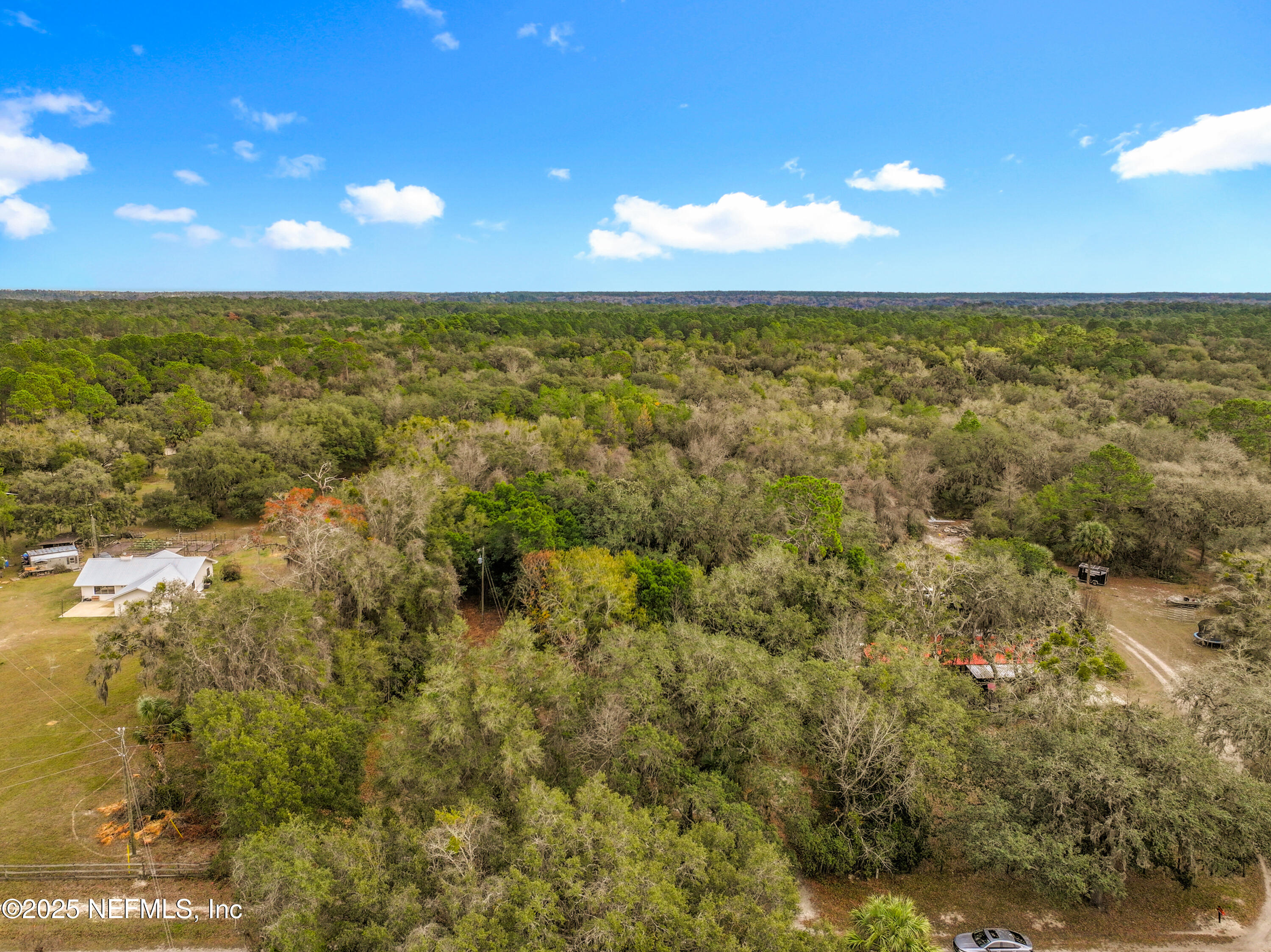 22695 Northeast 130th Court Road Fort McCoy, FL 32134 - Photo 5 of 22 a view of an ocean beach