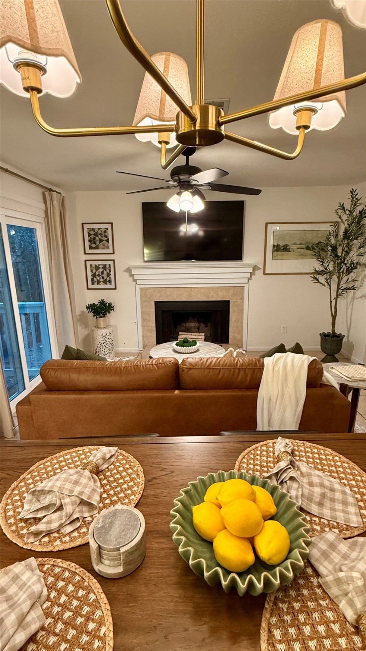 1 Laurel Oak Place Spring, TX 77380 - Photo 5 of 24