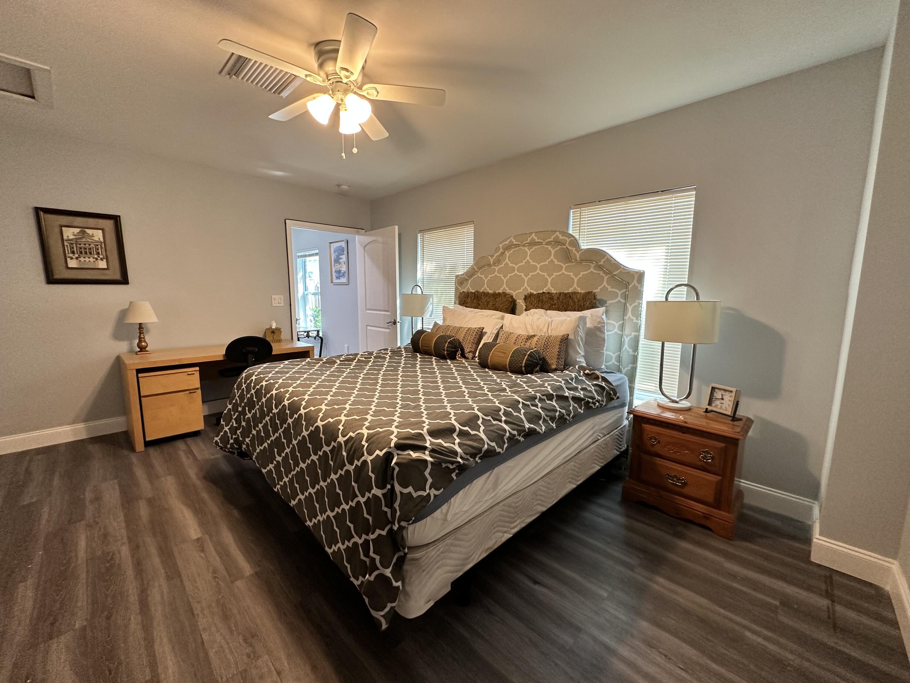 520 Hampton Road, Unit 2 West Palm Beach, FL 33405 - Photo 10 of 14 IMG_5773