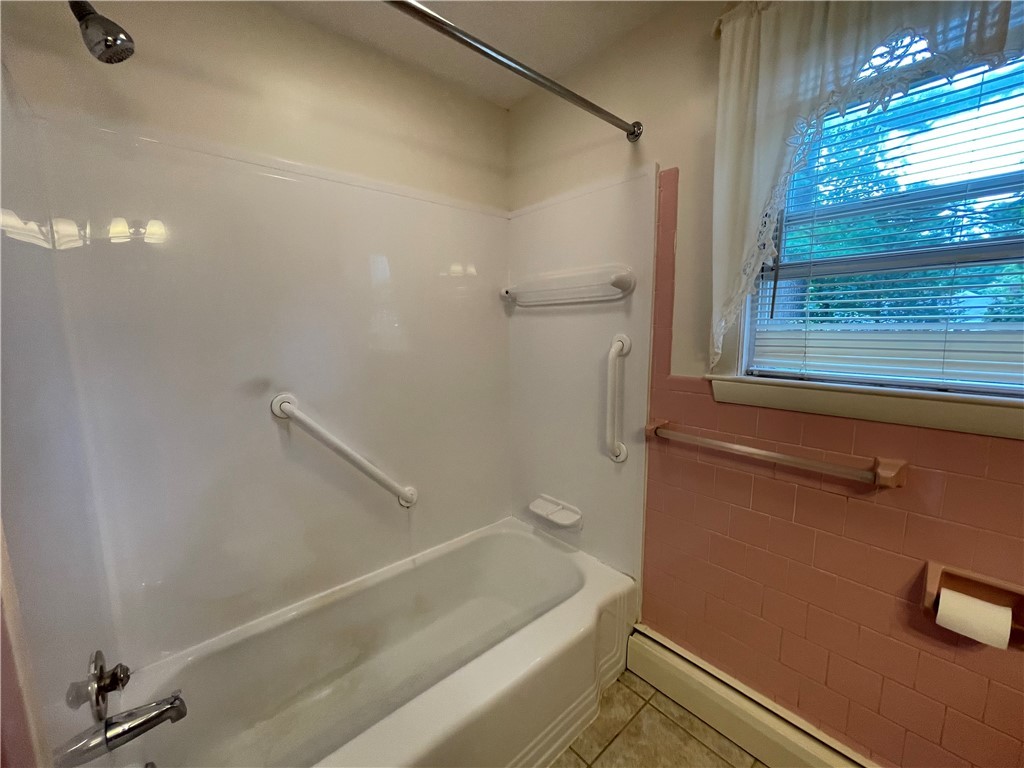 107 Johnson Boulevard Coventry, RI 02816 - Photo 11 of 28
