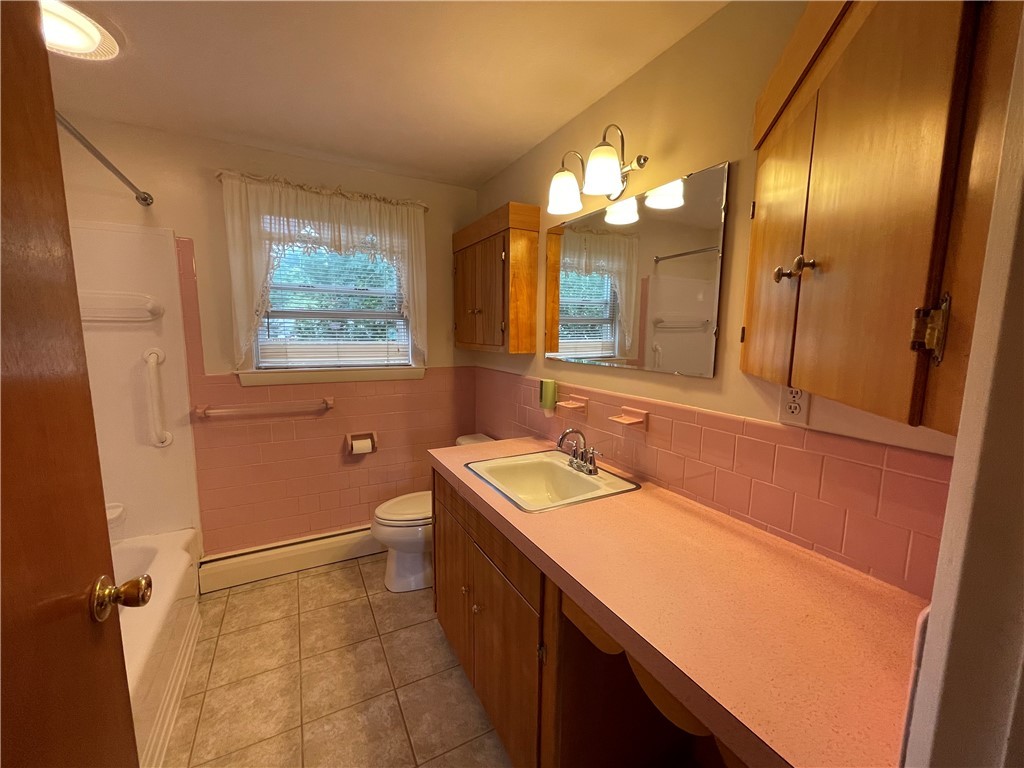 107 Johnson Boulevard Coventry, RI 02816 - Photo 15 of 28