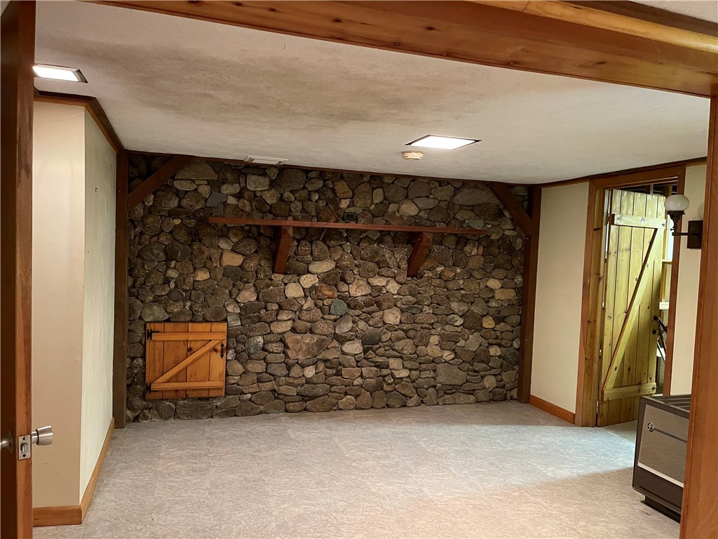 107 Johnson Boulevard Coventry, RI 02816 - Photo 16 of 28