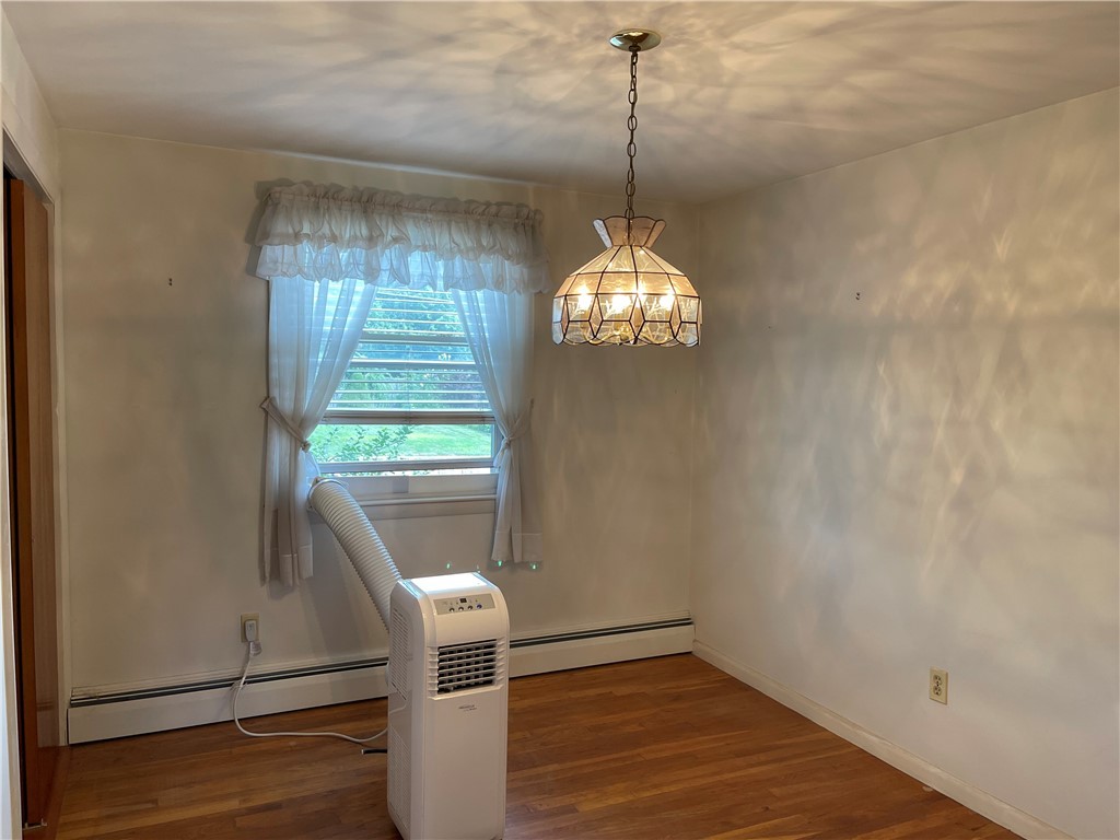 107 Johnson Boulevard Coventry, RI 02816 - Photo 8 of 28