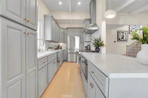 $2,999,000 | 3313 Pacific Avenue, Manhattan Beach, CA 90266