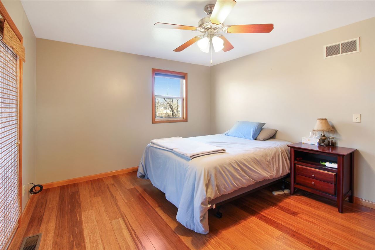 4715 West Middle Road Peoria, IL 61607 - Photo 11 of 33 Gallery Image 11