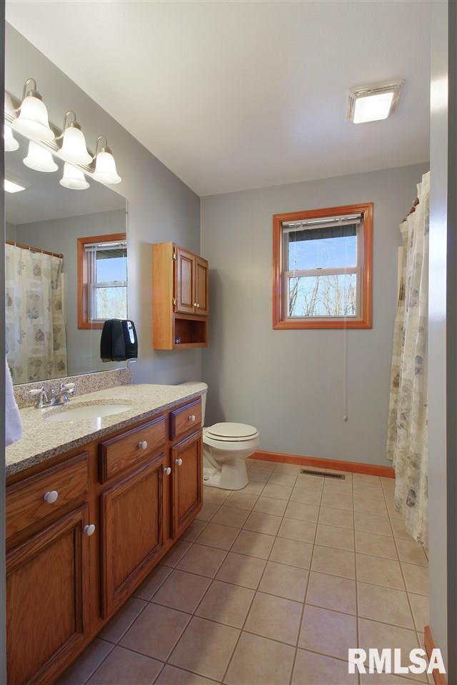 4715 West Middle Road Peoria, IL 61607 - Photo 16 of 33 Gallery Image 16