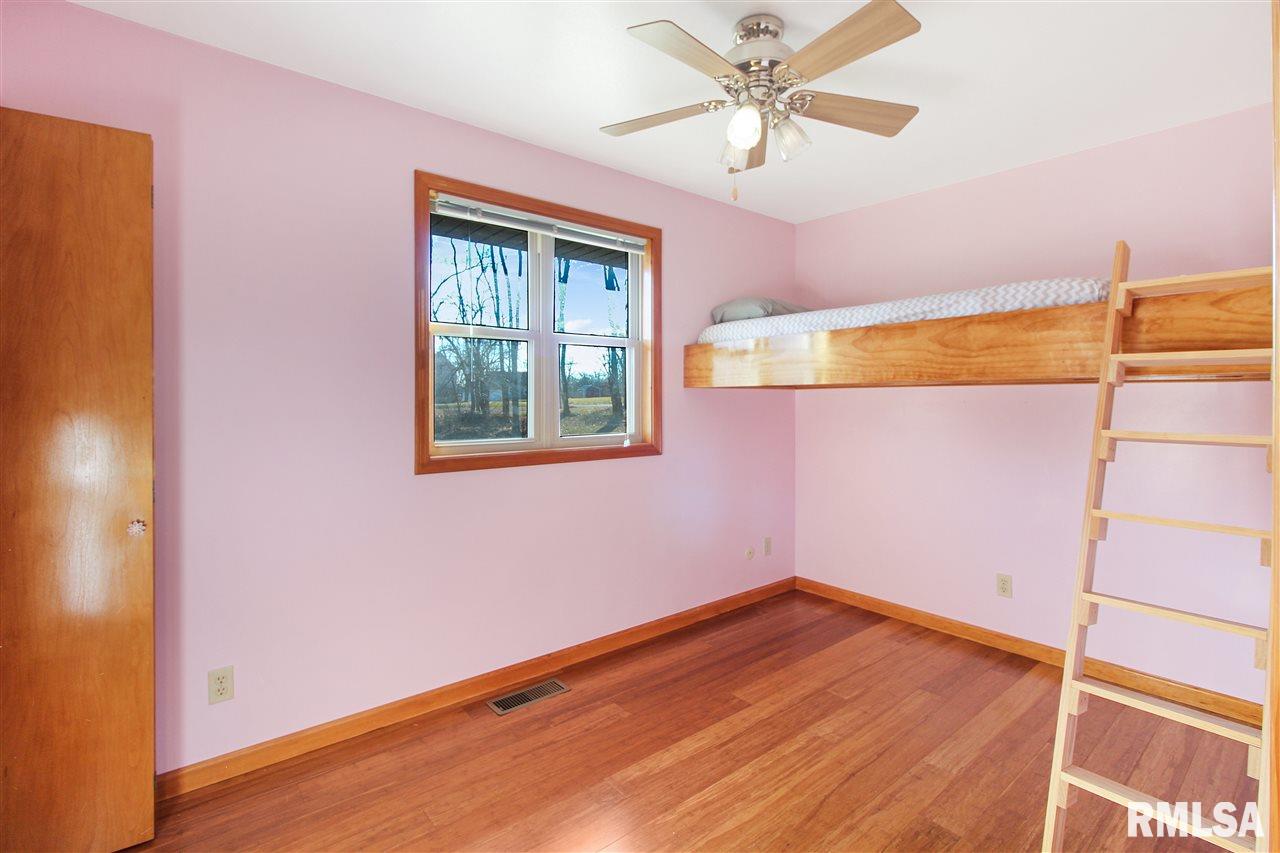 4715 West Middle Road Peoria, IL 61607 - Photo 17 of 33 Gallery Image 17