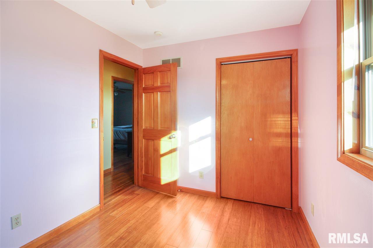 4715 West Middle Road Peoria, IL 61607 - Photo 19 of 33 Gallery Image 19