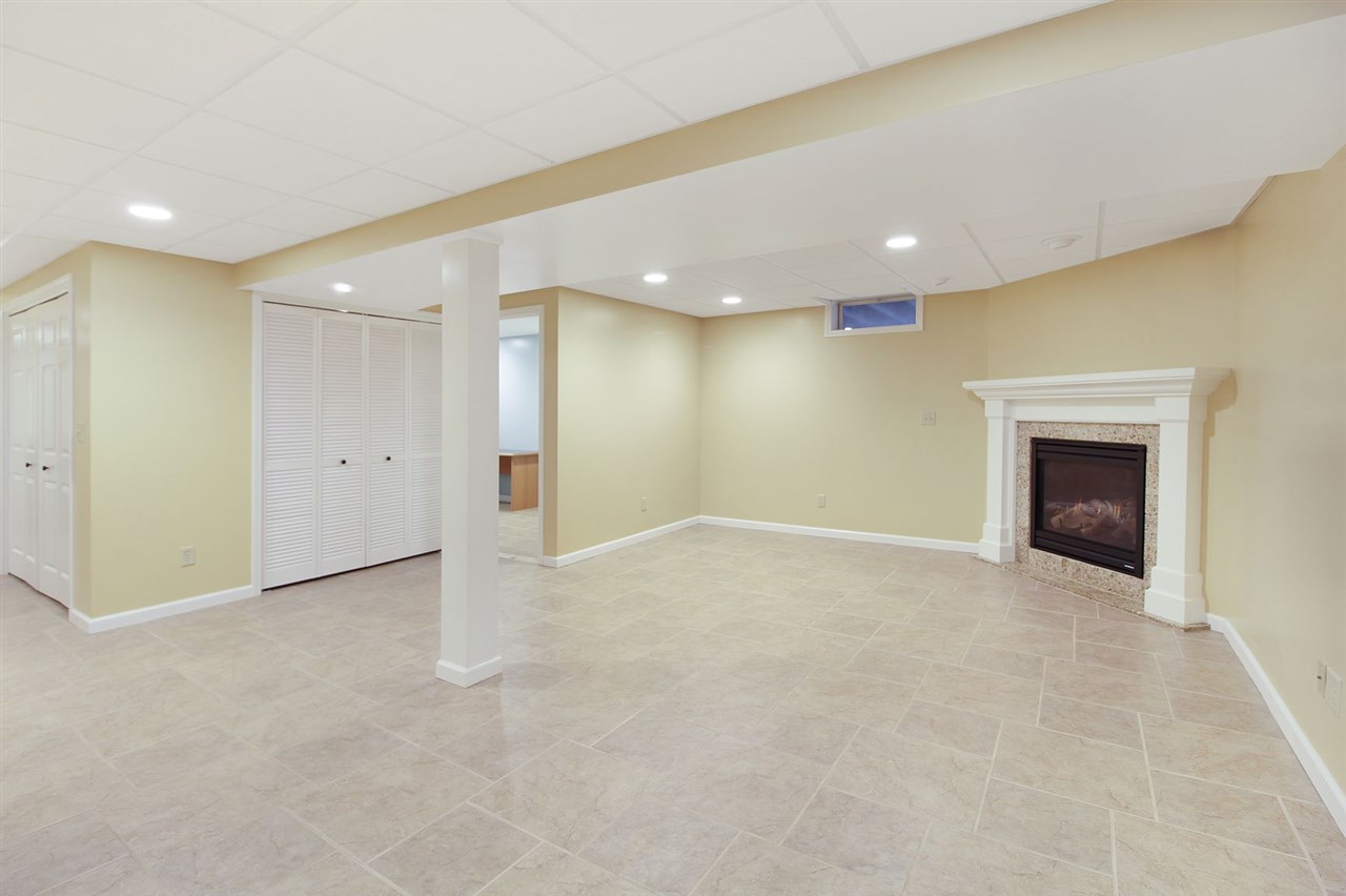 4715 West Middle Road Peoria, IL 61607 - Photo 23 of 33 Gallery Image 23