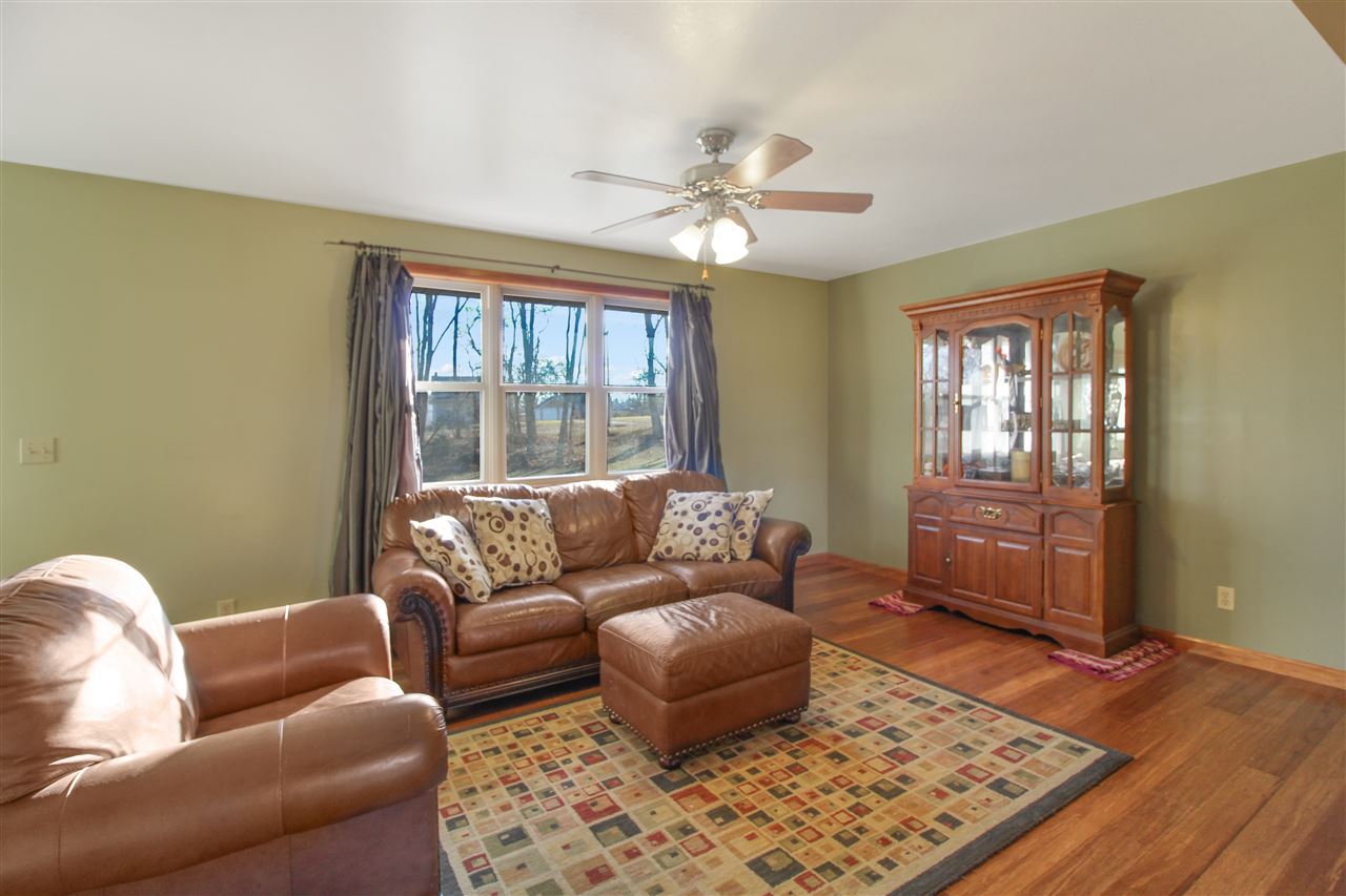 4715 West Middle Road Peoria, IL 61607 - Photo 5 of 33 Gallery Image 5