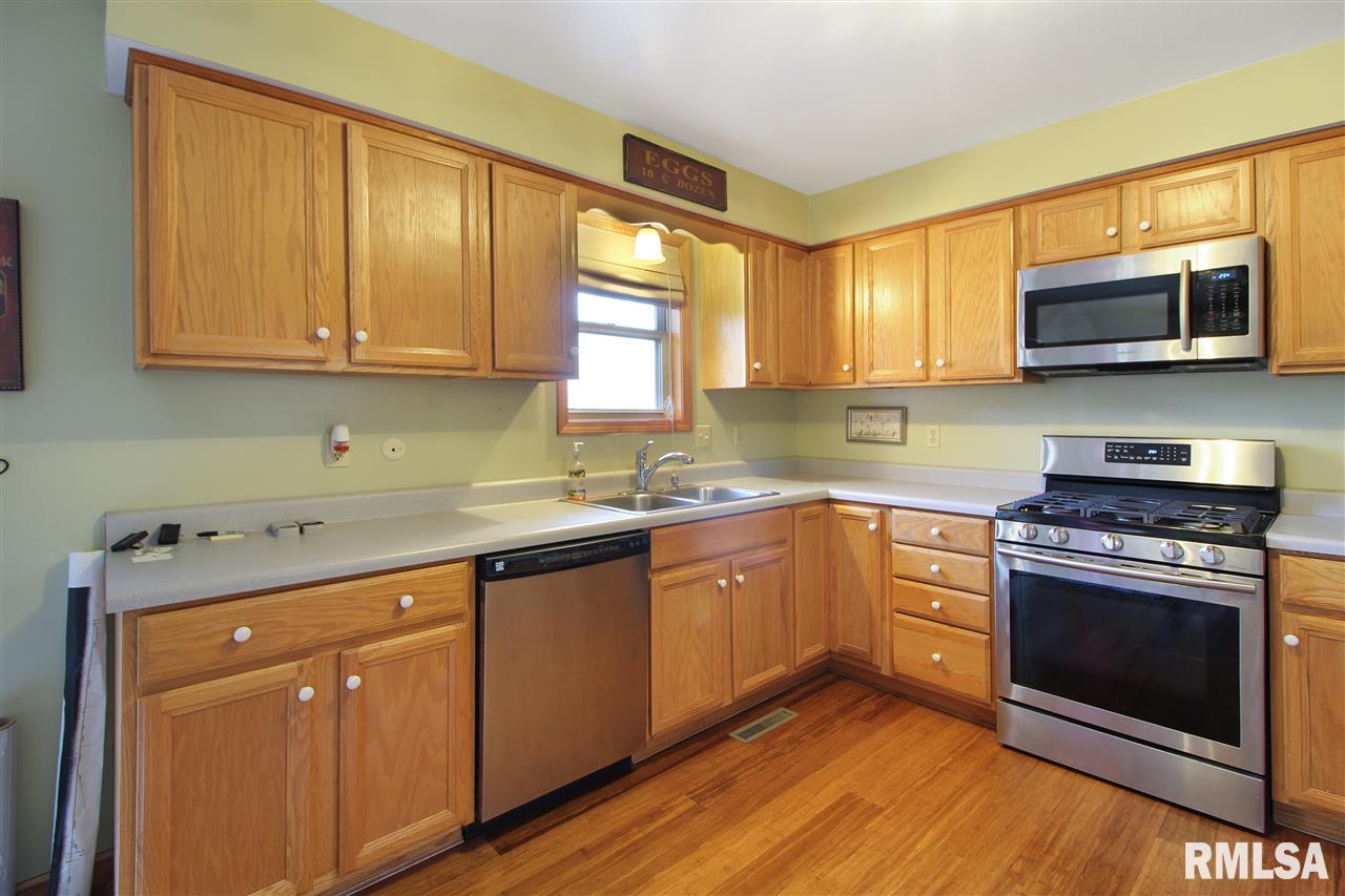 4715 West Middle Road Peoria, IL 61607 - Photo 7 of 33 Gallery Image 7