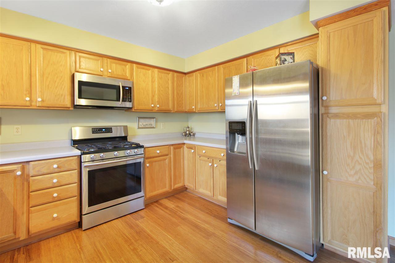 4715 West Middle Road Peoria, IL 61607 - Photo 8 of 33 Gallery Image 8