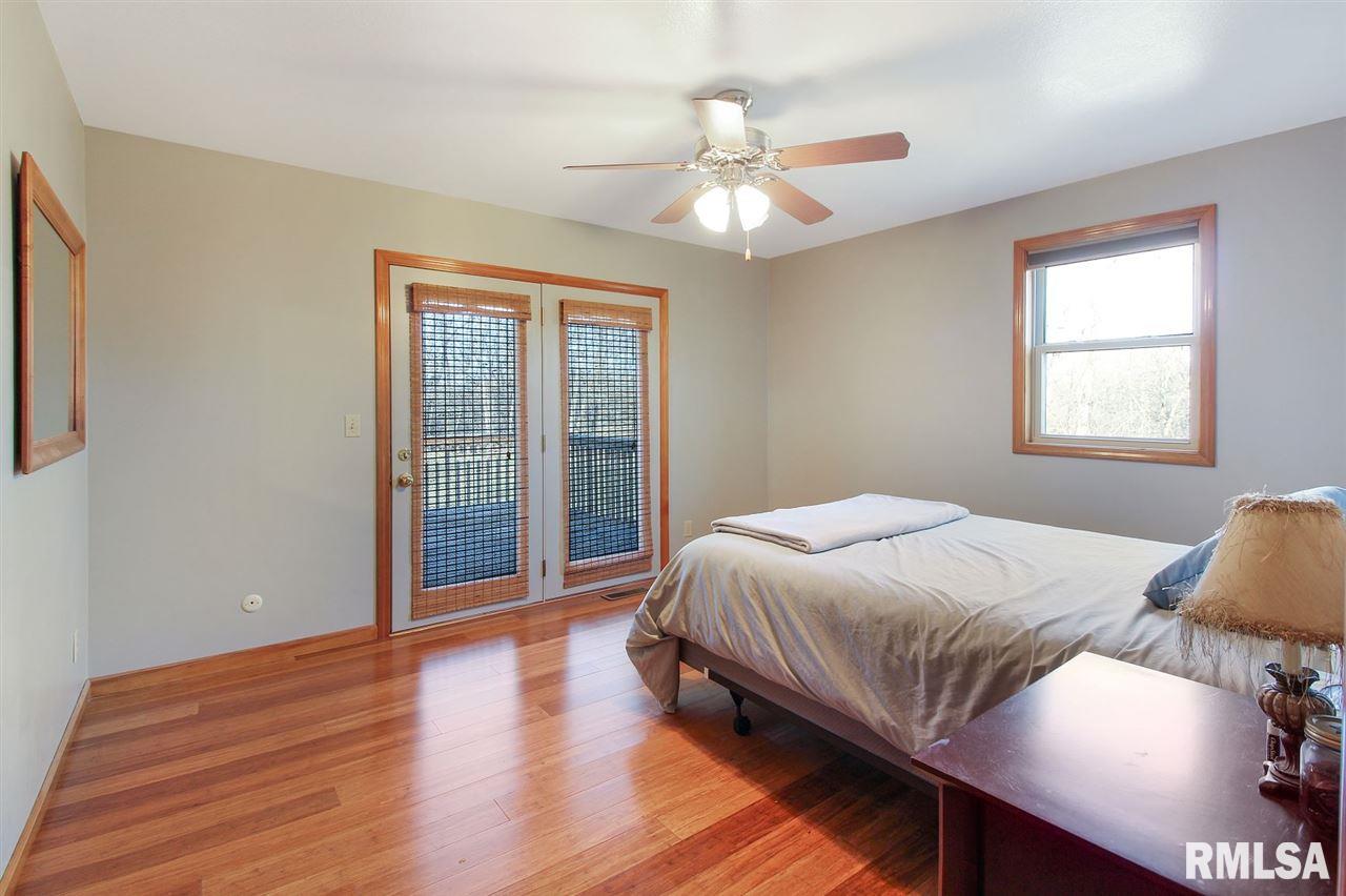 4715 West Middle Road Peoria, IL 61607 - Photo 10 of 33 Gallery Image 10