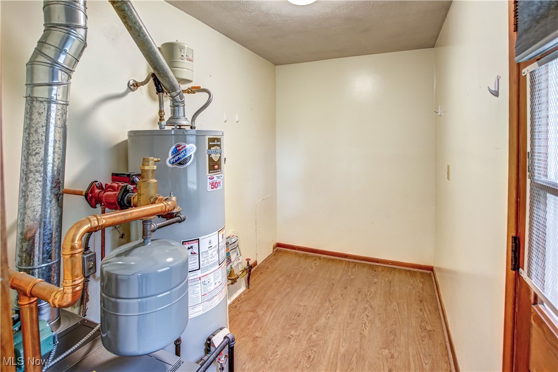 706 Abbe Road South Elyria, OH 44035 - Photo 25 of 34 Utilities featuring gas water heater