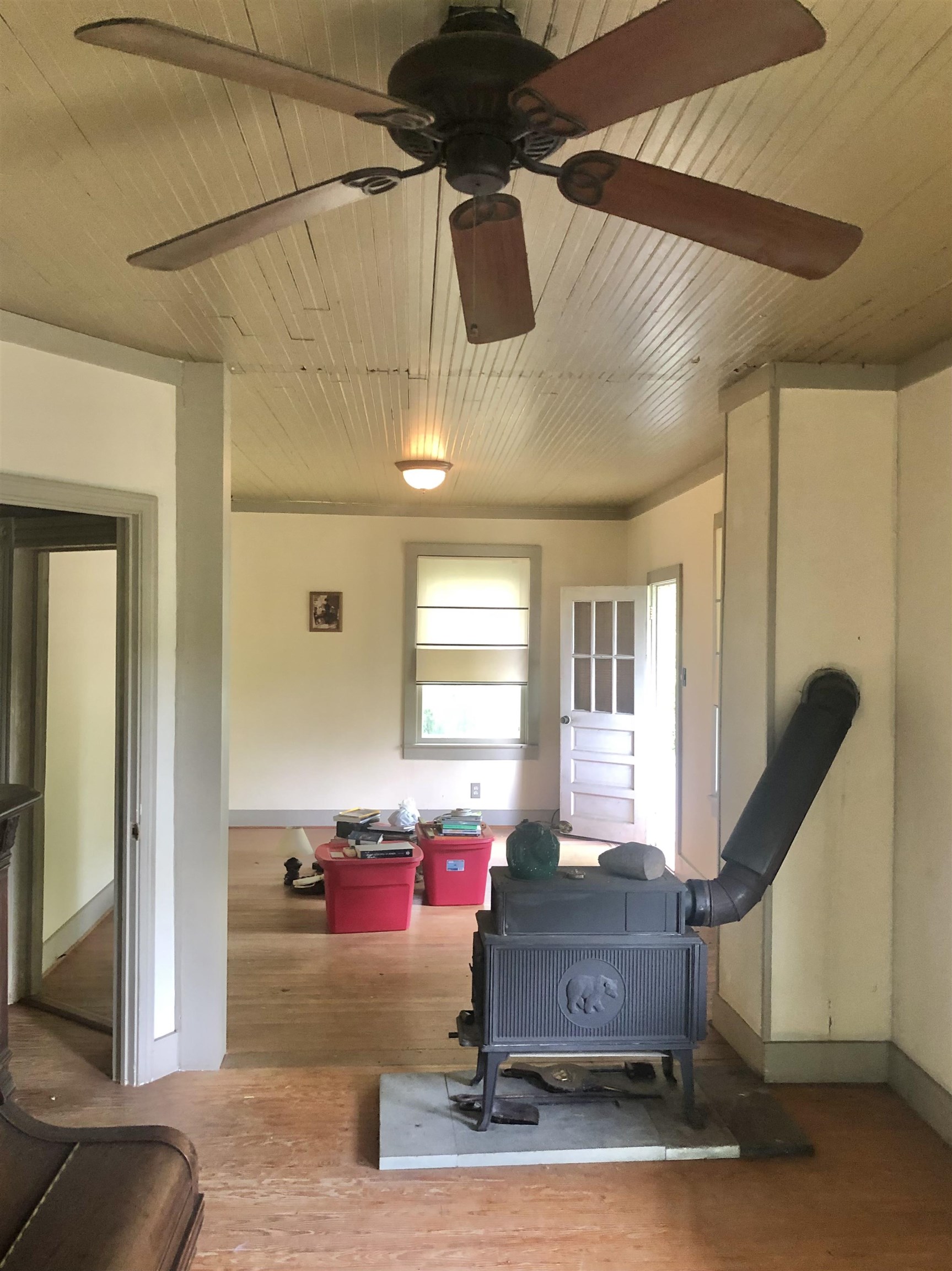 9264 Schuyler Road Schuyler, VA 22969 - Photo 12 of 20 a living room with furniture and flat screen tv