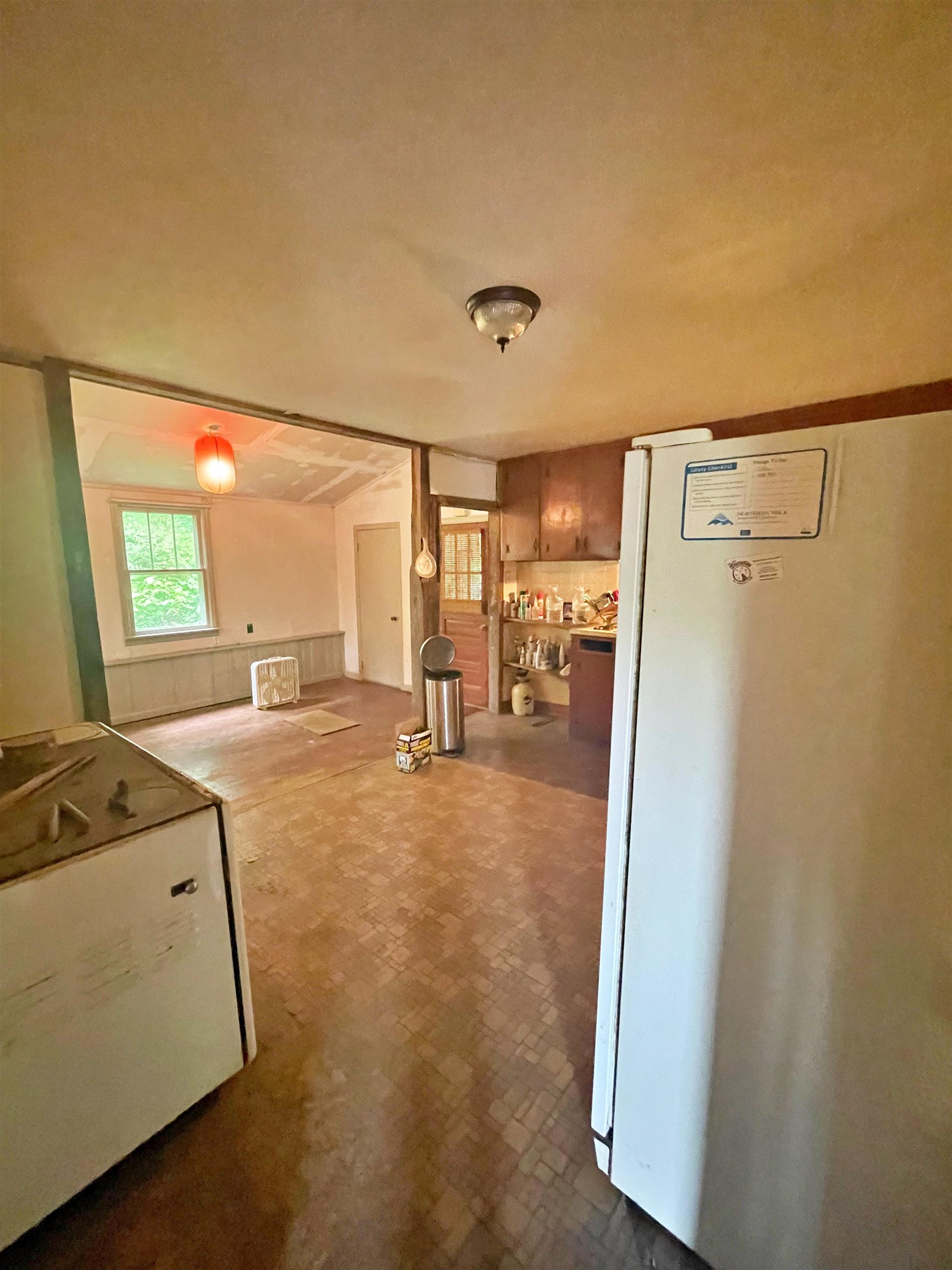 9264 Schuyler Road Schuyler, VA 22969 - Photo 13 of 20 a view of bathroom