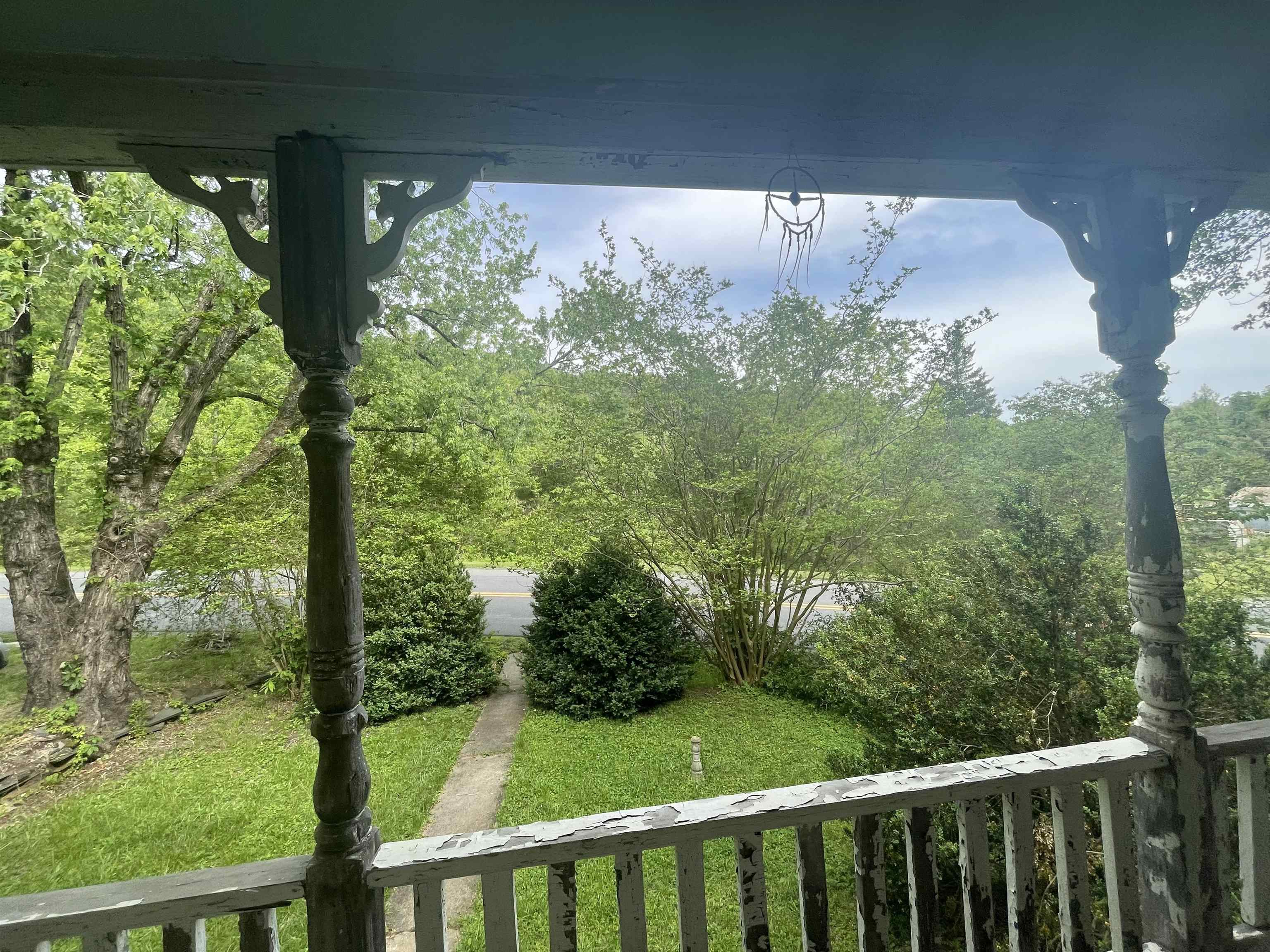 9264 Schuyler Road Schuyler, VA 22969 - Photo 3 of 20 a view of a yard