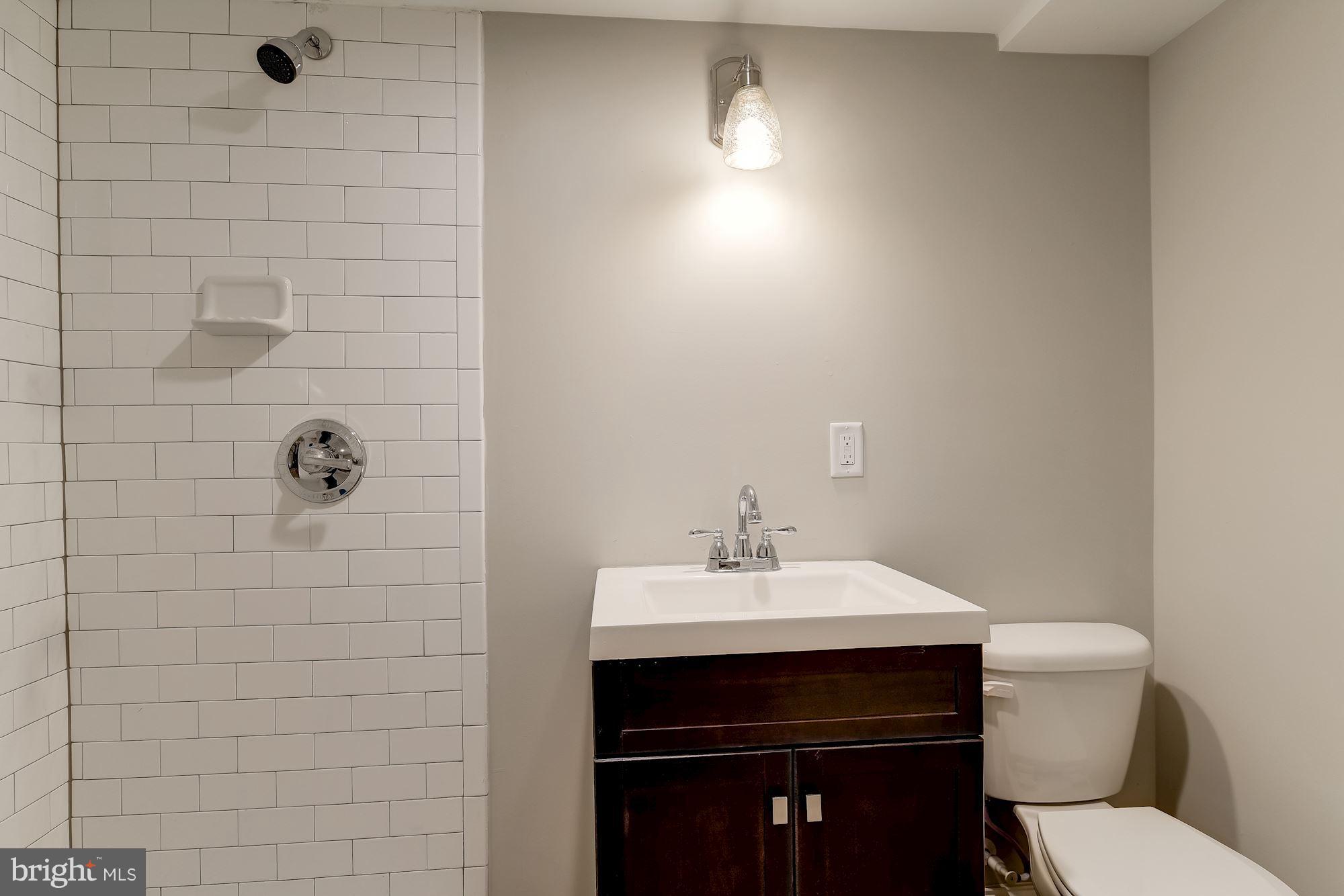 5524 Channing Road Baltimore, MD 21229 - Photo 25 of 28 Full bath on lower level