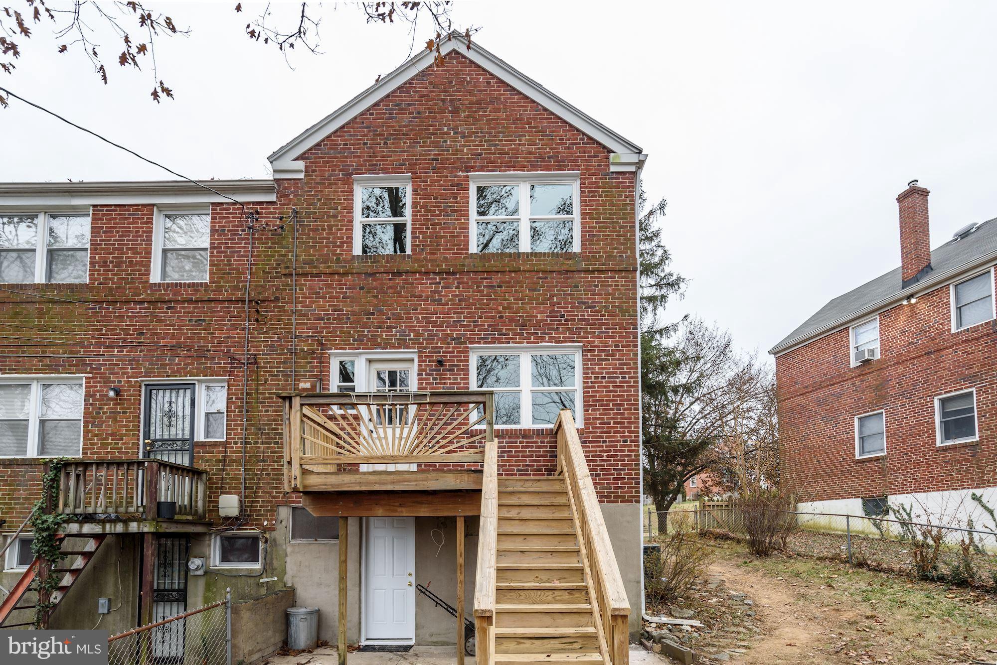 5524 Channing Road Baltimore, MD 21229 - Photo 26 of 28 New deck