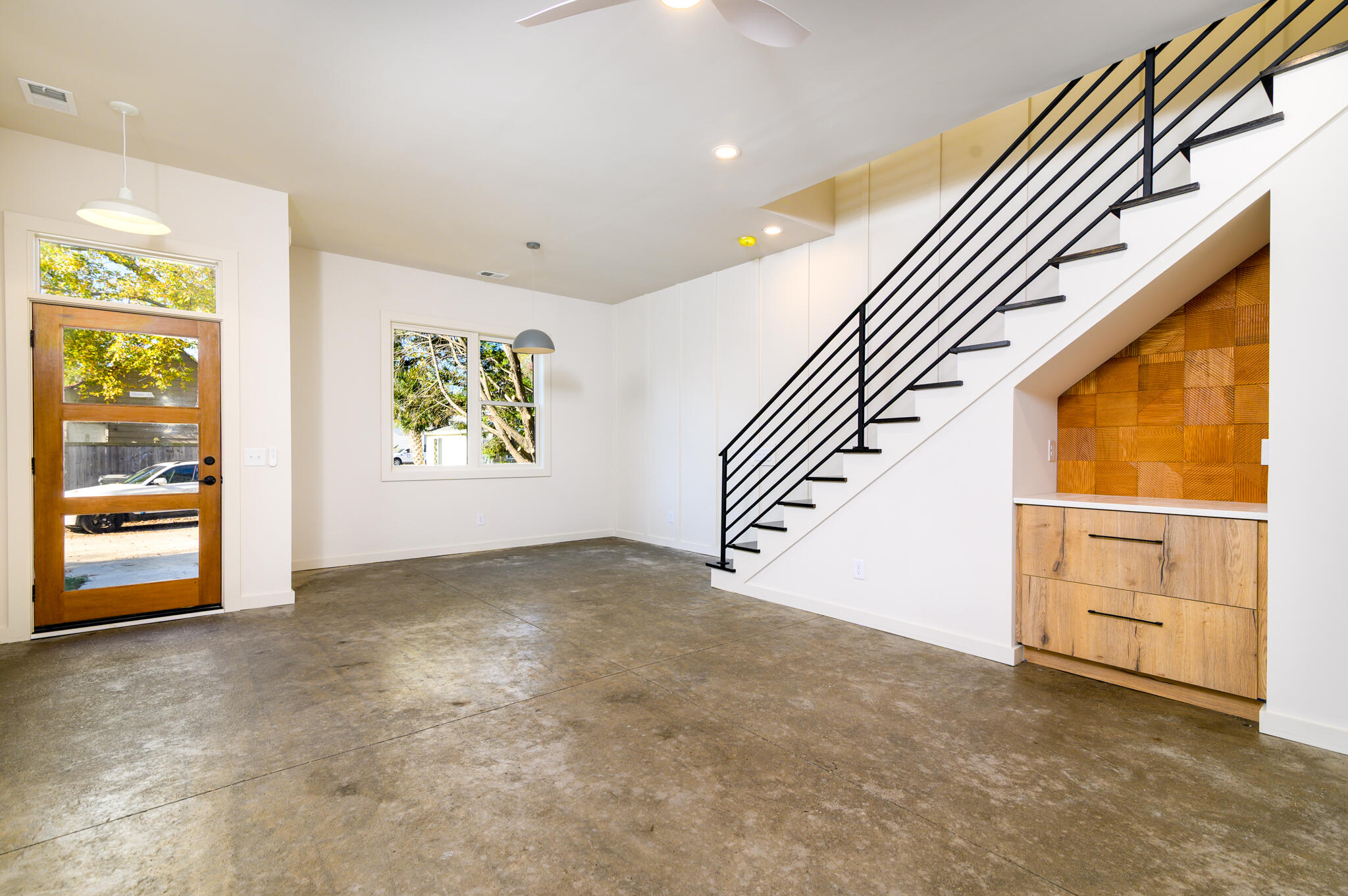 6 F Street Charleston, SC 29403 - Photo 4 of 26 6 F St - 2 - CMG