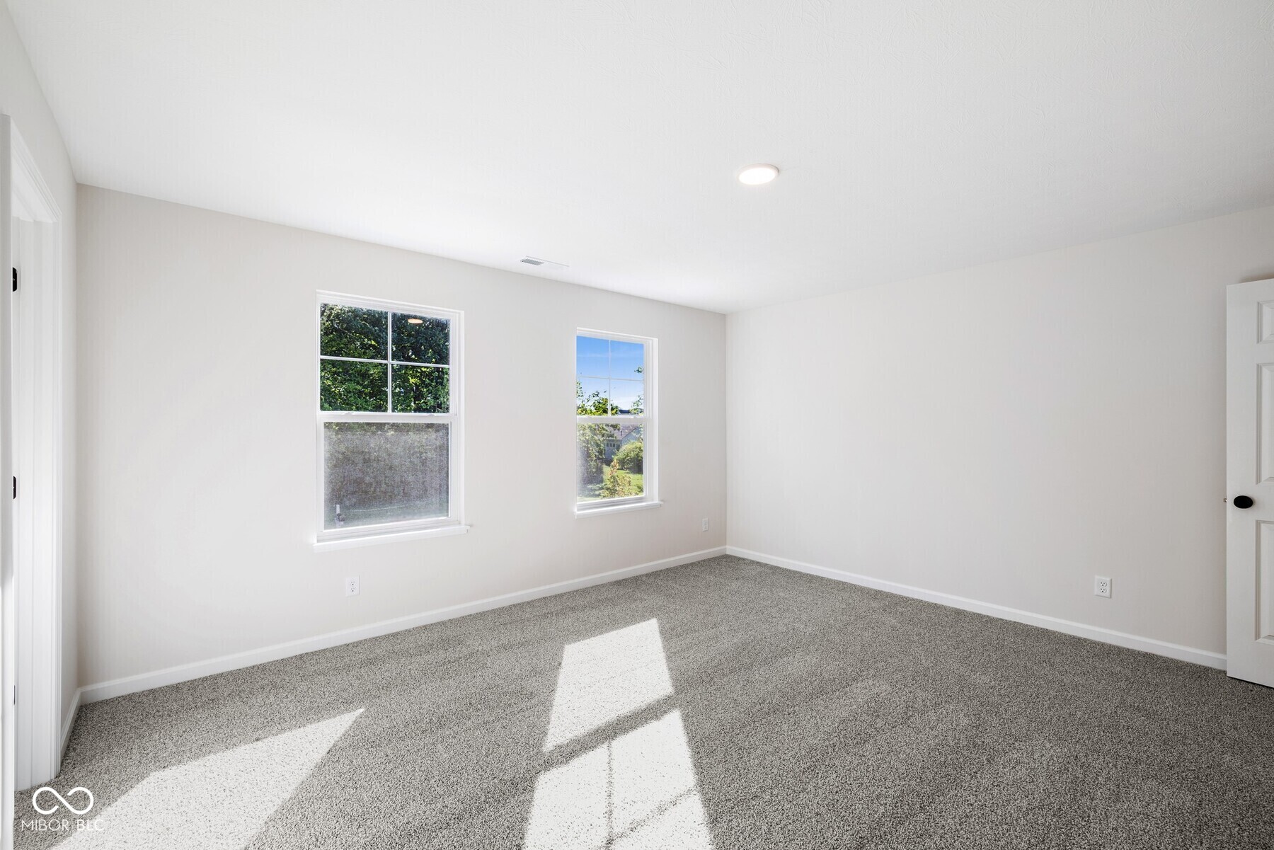 5228 Dragon Tree Lane Indianapolis, IN 46239 - Photo 13 of 28