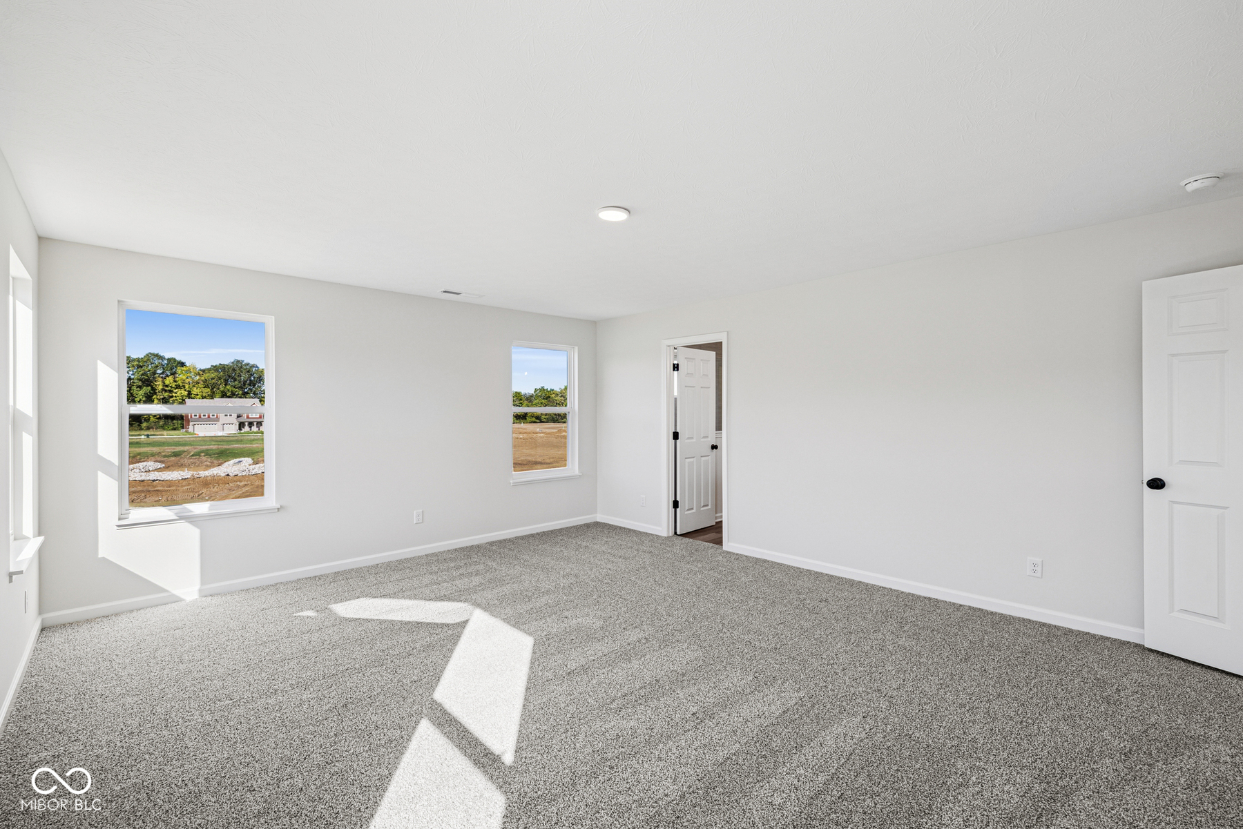 5228 Dragon Tree Lane Indianapolis, IN 46239 - Photo 17 of 28