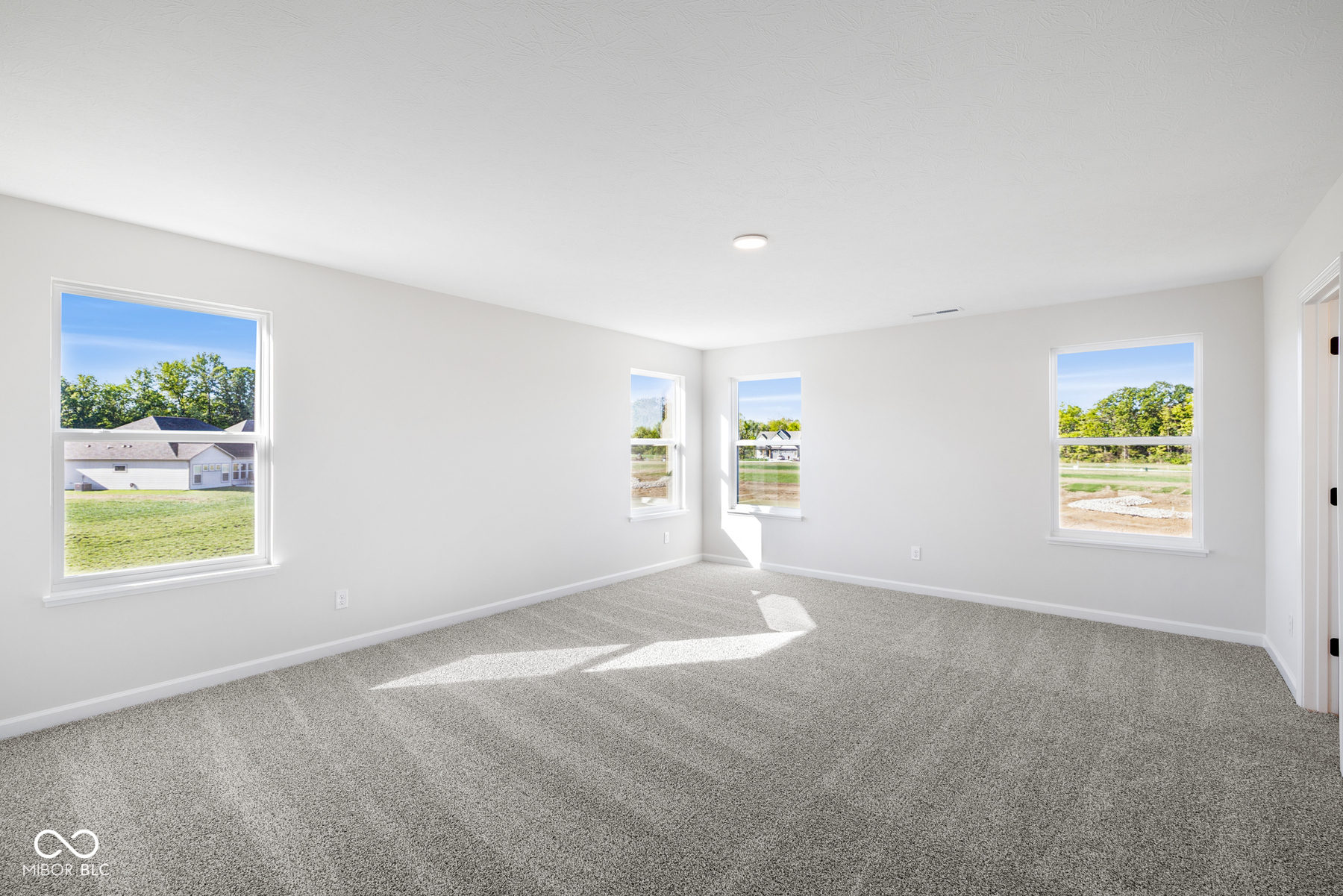 5228 Dragon Tree Lane Indianapolis, IN 46239 - Photo 18 of 28