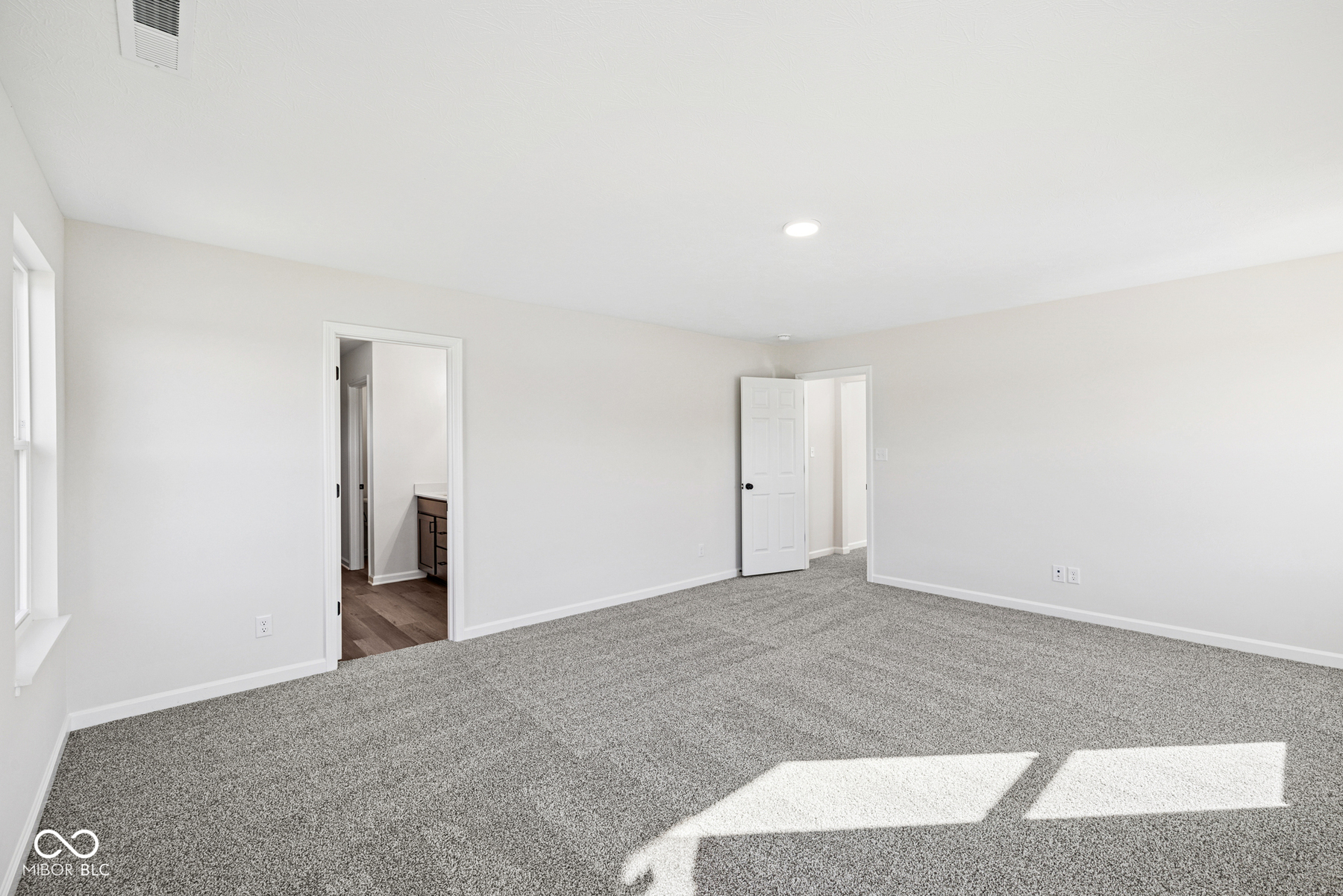 5228 Dragon Tree Lane Indianapolis, IN 46239 - Photo 19 of 28