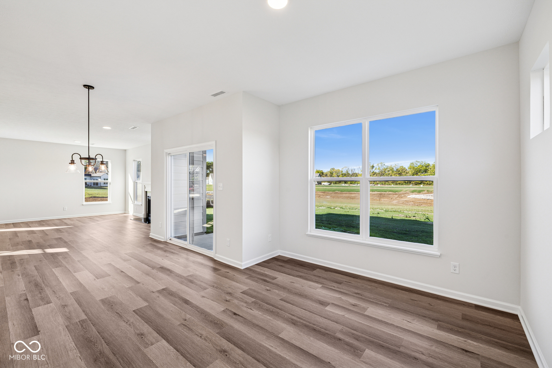 5228 Dragon Tree Lane Indianapolis, IN 46239 - Photo 8 of 28