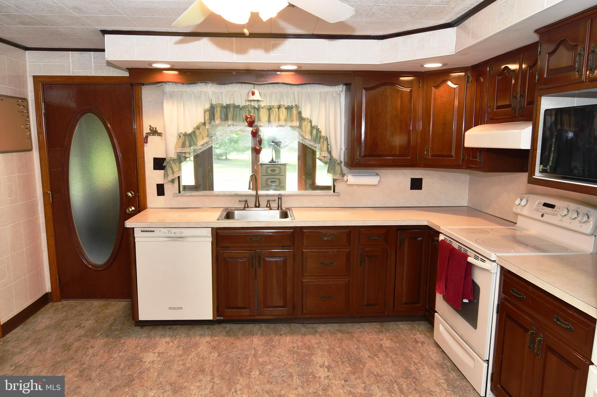 2960 Township Line Road Eagleville, PA 19403 - Photo 8 of 34 Kitchen with outside entrance to Sunroom