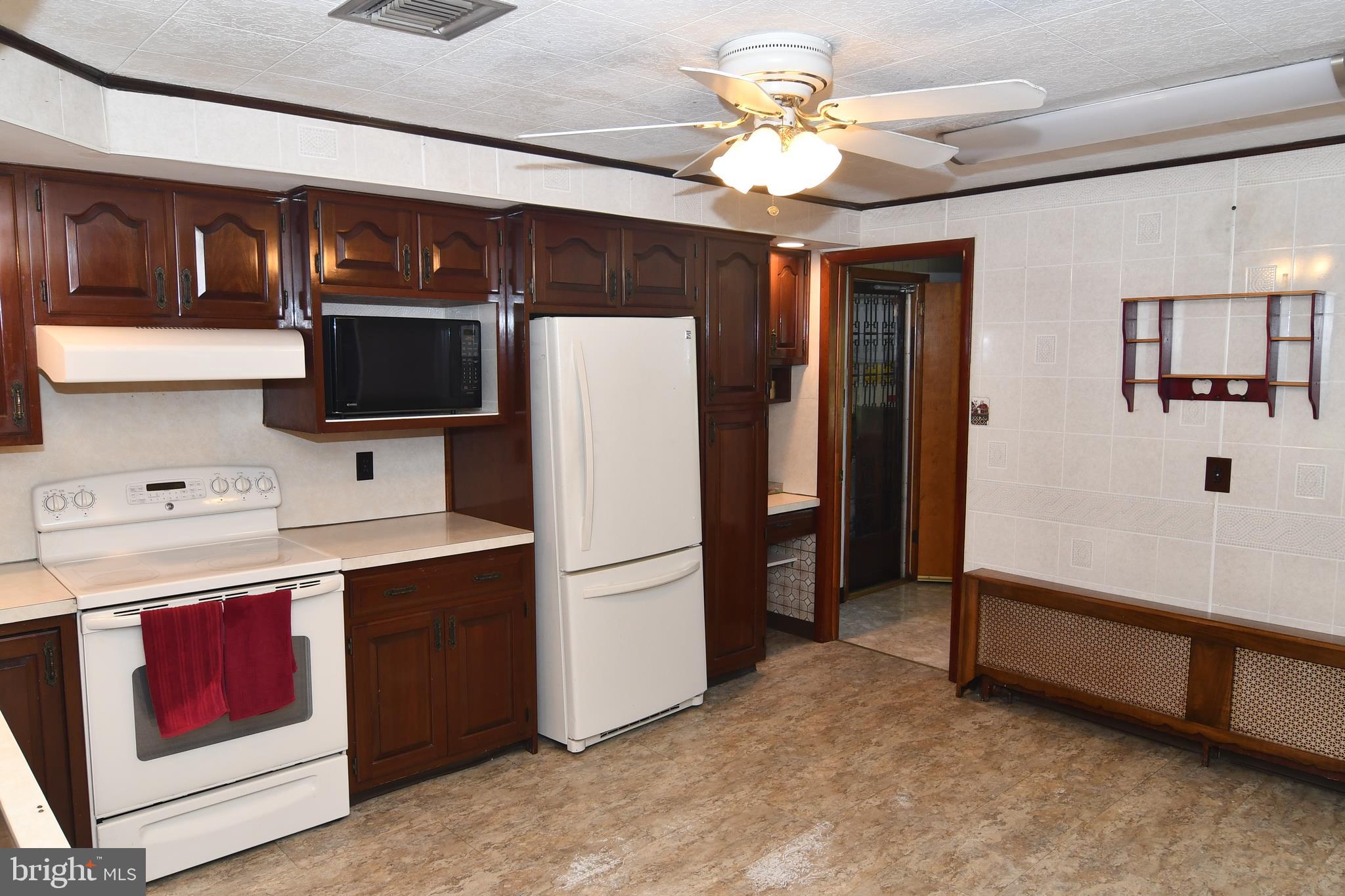 2960 Township Line Road Eagleville, PA 19403 - Photo 9 of 34 Kitchen