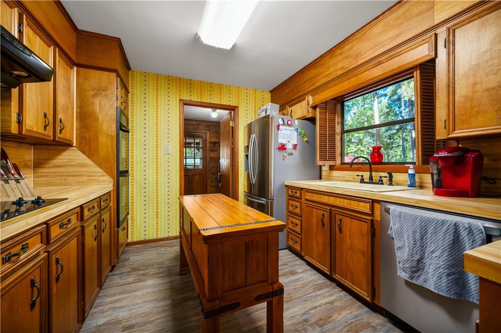 121 Calvin Street Anacoco, LA 71403 - Photo 12 of 37