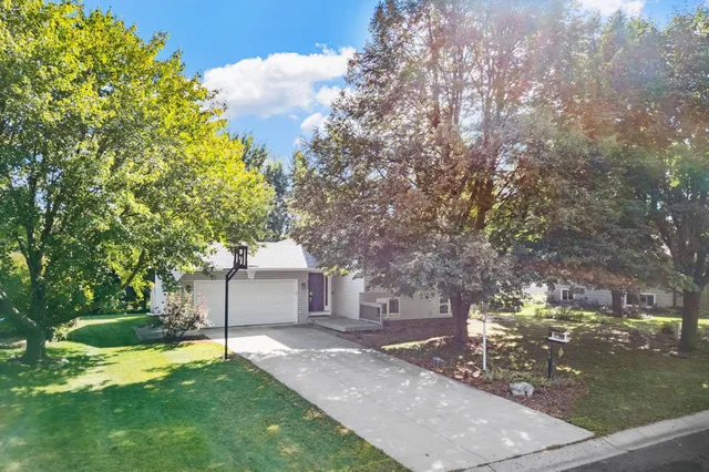 $400,000 | 6542 Black Duck Drive South, Lino Lakes, MN 55014