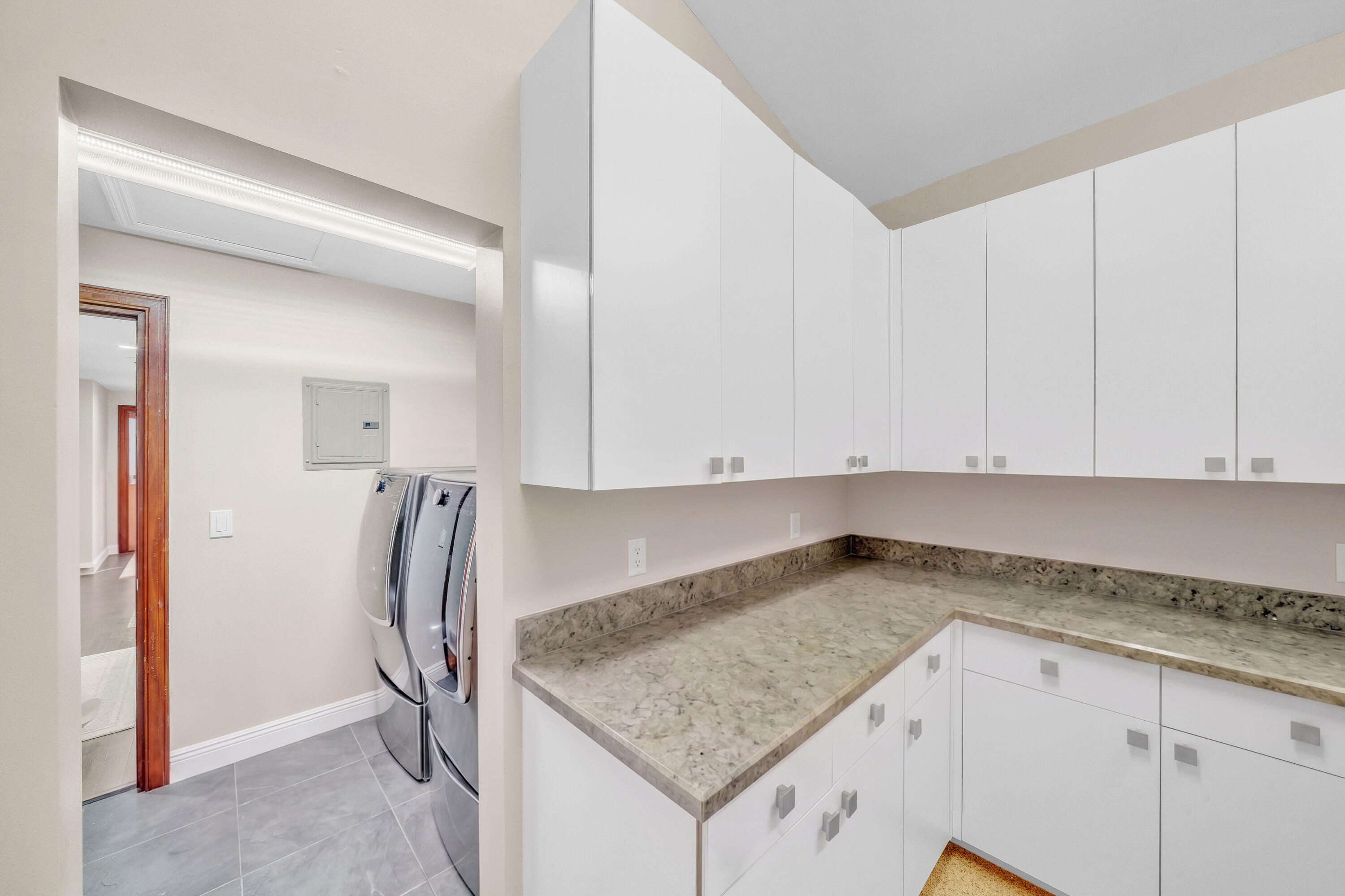 5844 Pinebrook Drive Boca Raton, FL 33433 - Photo 62 of 104 22 Laundry Rooms (4)