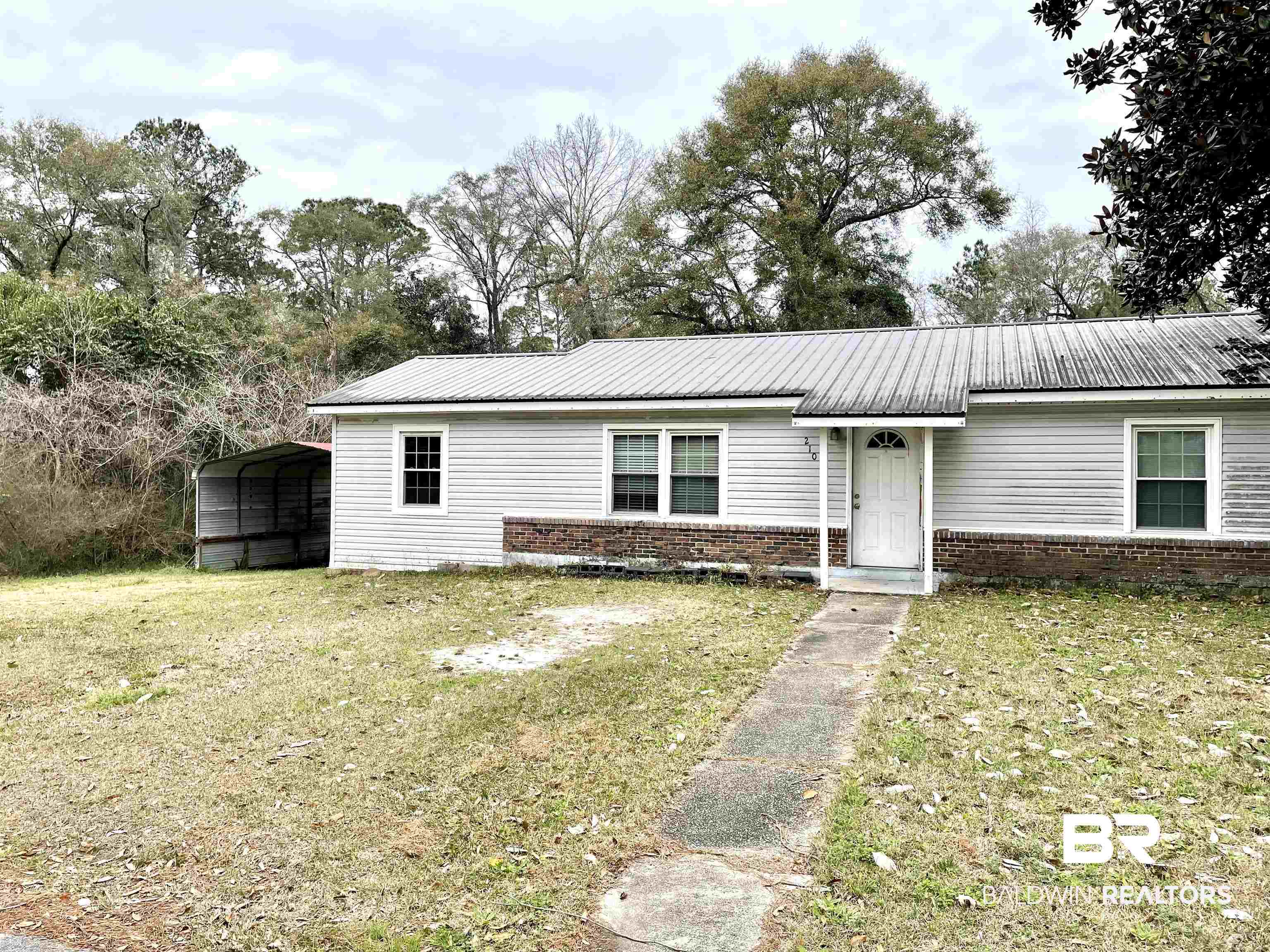 210 Dawson Street Brewton, AL 36426 - Photo 3 of 12