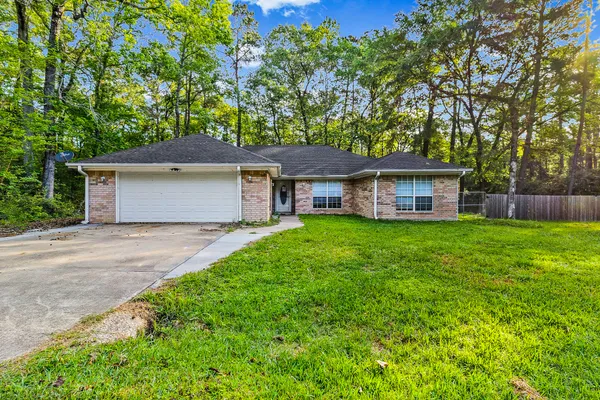 $242,000 | 6 Lost Forest, Trinity, TX 75862