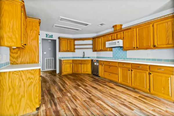 $242,000 | 6 Lost Forest, Trinity, TX 75862