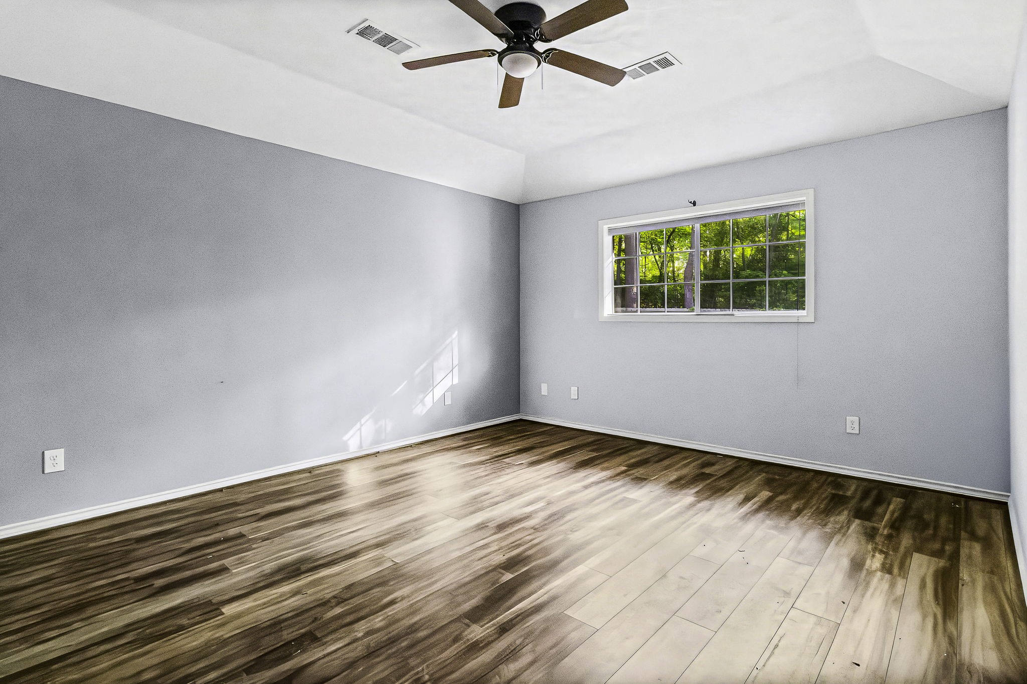6 Lost Forest Trinity, TX 75862 - Photo 15 of 29 a view of room with window and ceiling fan