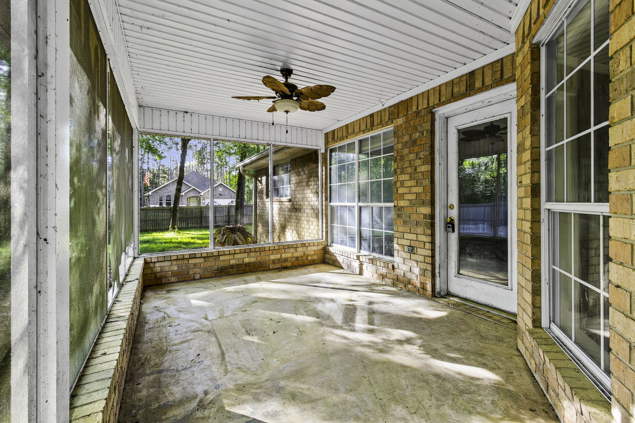 6 Lost Forest Trinity, TX 75862 - Photo 24 of 29 a view of a porch