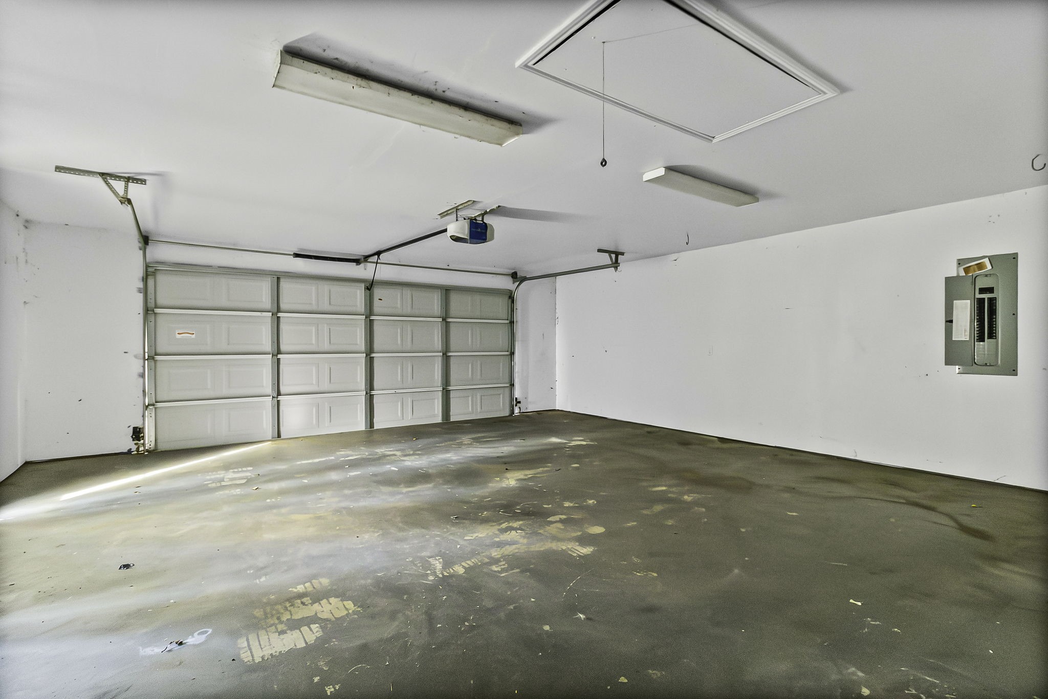 6 Lost Forest Trinity, TX 75862 - Photo 25 of 29 a view of a garage