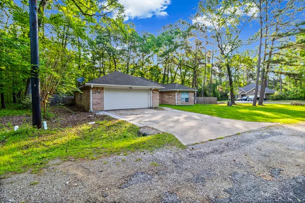 $242,000 | 6 Lost Forest, Trinity, TX 75862