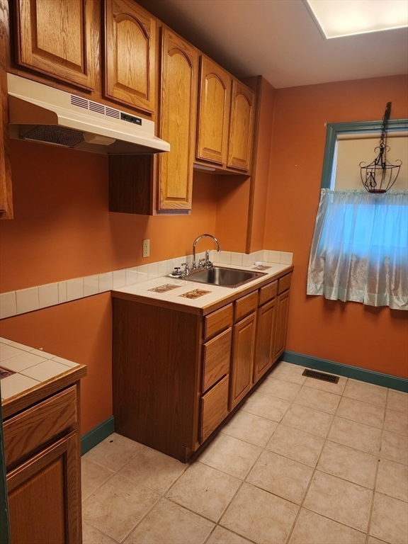 76 Church Street Fall River, MA 02724 - Photo 27 of 40 Gallery Image 27
