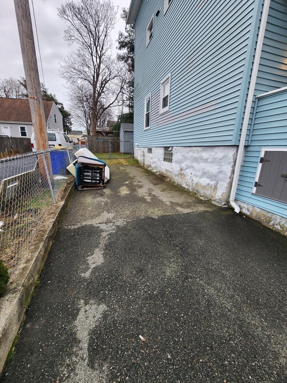 76 Church Street Fall River, MA 02724 - Photo 4 of 40 Gallery Image 4