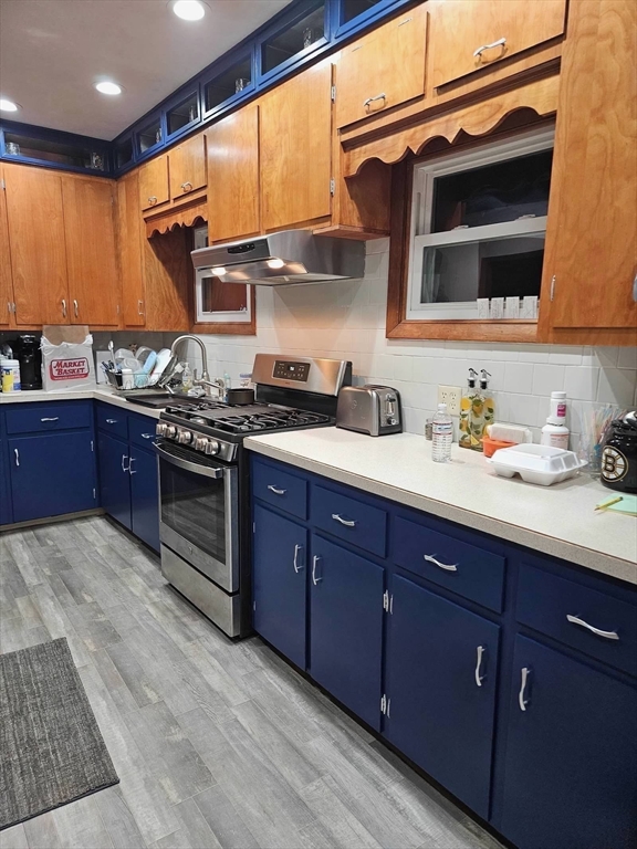 76 Church Street Fall River, MA 02724 - Photo 5 of 40 Gallery Image 5
