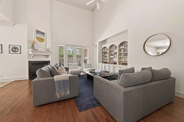 $1,749,000 | 4019 Whitman Street, Houston, TX 77027