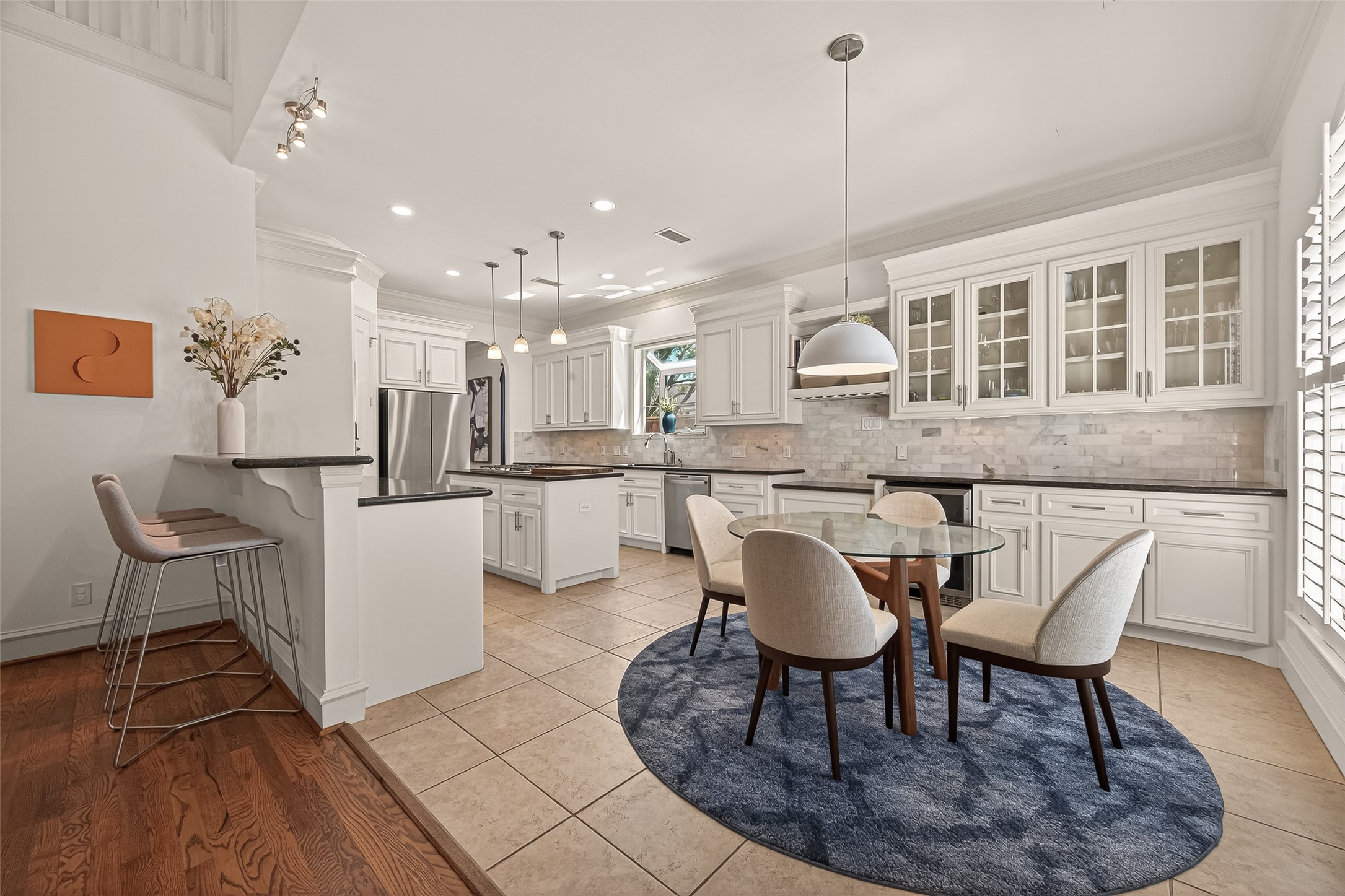 4019 Whitman Street Houston, TX 77027 - Photo 14 of 37 This kitchen is a chef's dream!